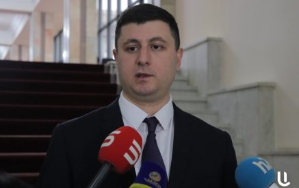 Նախագահին նոր մեղադրանքի առաջադրման հիմքում պաշտոնական քարոզչության տապալման քողարկումն է. Տիգրան Աբրահամյան