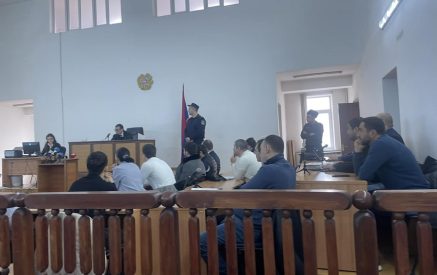 Ցավալի է, որ դատավորի որոշման արդյունքում 18-ամյա տղան զրկվելու է ուսումից. Տաթեւիկ Վիրաբյանը իր եւ 10 արցախցի երիտասարդների գործի մասին