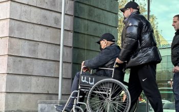 Միայն վերջին երեք ամիսների ընթացքում նա երկու անգամ կիսագիտակից վիճակում, պատգարակով տեղափոխվել և մասնակցել է քննչական գործողությունների