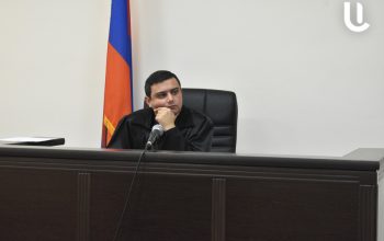 Ագրեսիվ տոնով պատասխաններ հնչեցնելու համար դատավորը տուժող ճանաչվածին բանավոր զգուշացրեց
