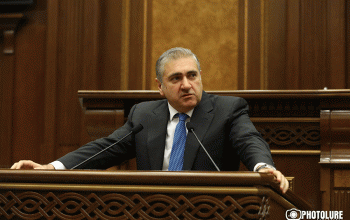 «Եթե, ըստ ձեզ, պարտությունը հաղթանակ է, ապա ինչո՞ւ են դատվում զինվորականները»․ Արթուր Խաչատրյան