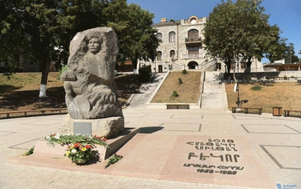 Ադրբեջանցիները ավերել են Արցախի հերոս Աշոտ Ղուլյանի (Բեկորի) հուշարձանը