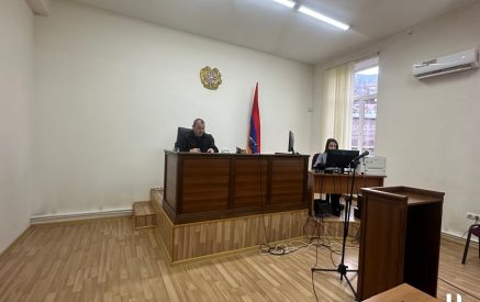 Լրագրողի նկարի վրա «լիրբ» ու «պոռնիկ» գրողը արդարանում է, թե անուն ազգանունը չեմ գրել, ինչի՞ է իր վրա վերցրել