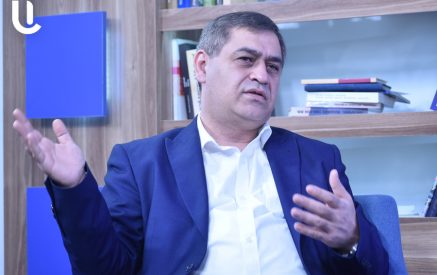 «Կարծում եմ, որ 3 նախագահները եթե համաձայնեին բանավեճի գնալ այդ մարդու հետ, կստացվեր, որ ցածրանում են». Արամ Պետրոսյան. «Հրապարակ»