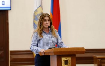 Առաջարկում եմ այս հիմար որոշման հետ համերաշխ ավագանու անդամներին կանգնել վարորդների կողքին և իրենց վրա վերցնել մարդկանց զայրույթը. Իզաբելլա Աբգարյան