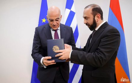 Հայաստանի և Հունաստանի ԱԳ նախարարները քննարկել են ՀՀ-ԵՄ գործընկերության խորացմանն առնչվող հարցեր