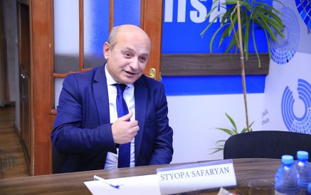 Փաշինյանն ուզում է՝ Ադրբեջանը խոսի անկլավների մասին, հրապարակայնացնի այն սկզբունքները, որոնք նախնական քննարկվել են ինչ-որ սենյակներում