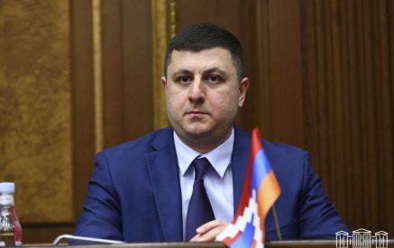 Ակնհայտ է, որ խնդիր է դրված Գյանջայի հրթիռակոծության հրաման տվողի «բացահայտմանը», որն էլ հետևողականորեն «կարվում» է Փաշինյանի վրա. Տիգրան Աբրահամյան