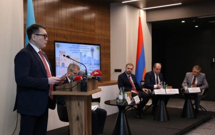 Երևանում կայացել է հայ-ղազախական գործարար համաժողով, ստորագրվել են մի շարք պայմանագրեր