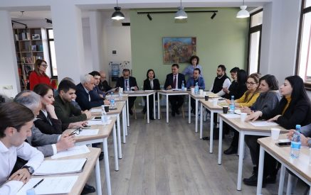 Բայց ինչո՞ւ 13-ից 30 տարեկան: Անում, անում եք, միանգամից երիտասարդ դարձրեք 8-ից 62 տարեկան քաղաքացիներին, ահագին մարդ կուրախանա. «ՉԻ»