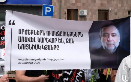 Տպավորություն է, որ ադրբեջանական իշխանությունները հատուկ բացասական վերաբերմունք ունեն Ռուբեն Վարդանյանի նկատմամբ․ Արտակ Բեգլարյան