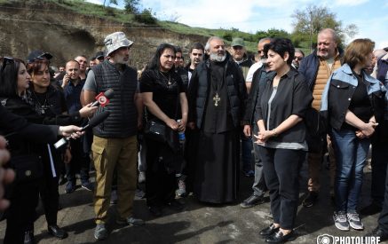 «Բոլոր նորմալ, կարգին մարդիկ, ովքեր ստամոքսից բացի այլ օրգան համակարգ ունեն, հասկանում են վտանգը եւ այսօր Հայ Առաքելական եկեղեցու կողքին են»․ Ալիսա Գեւորգյան