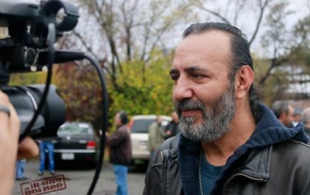 «Սասնա ծուռ» Աշոտ Պետրոսյանին ոստիկանները փողոցից բերման ենթարկեցին