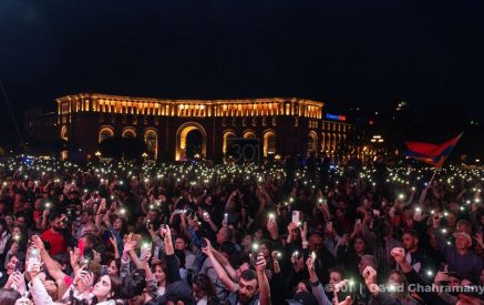 «Իմ հեռախոսը ուղղակի հարձակման թիրախ է, պարո՛ն Աբազյան, դադարեցրե՛ք այս հեռախոսային այլանդակ հարձակումները». Բագրատ սրբազանը՝ ԱԱԾ-ին