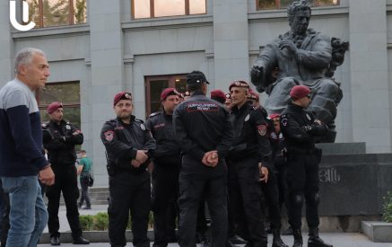 «Լեգիտիմ առաջնորդը ոստիկանական հատուկ ջոկատայիններով չի պաշտպանվում սեփական ժողովրդից»․ Ասպրամ Կրպեյան