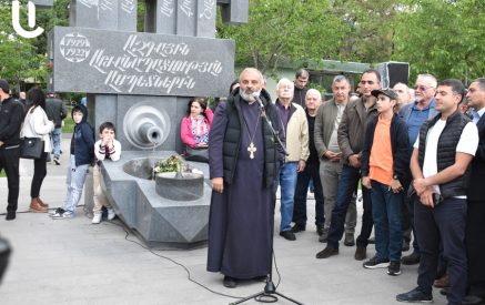 Եթե հարաբերություններ են, մենք ի՞նչ ենք ստանում դրա դիմաց, մեզ ի՞նչ է հասնում, ողորմությո՞ւն, ասում ենք՝ ողորմացե՞ք մեզ ապրելու. Բագրատ Սրբազան