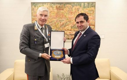 Պապիկյանը և ԵՄ ռազմական կոմիտեի նախագահը քննարկել են պաշտպանության ոլորտում Հայաստան-ԵՄ համագործակցությանն առնչվող հարցեր