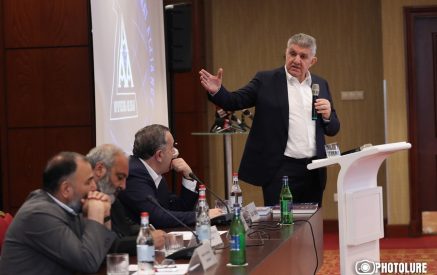 «Մենք պետք է կարողանանք միասին օգնենք Բագրատ սրբազանին իր միսիան կատարի»․ Արա Աբրահամյան