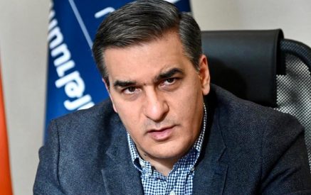 Բացարձակ դատապարտելի են քաղաքապետարանի անօրինական արարքները գործադուլ անող ավտոբուսների վարորդների նկատմամբ. Թաթոյան