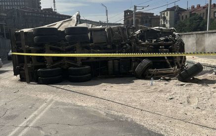 Բեռնատար ավտոմեքենան կողաշրջվել է