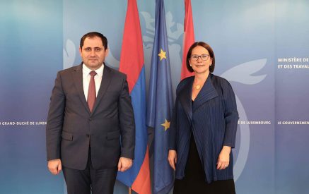 Սուրեն Պապիկյանը հանդիպել է Լյուքսեմբուրգի Մեծ Դքսության պաշտպանության նախարարի հետ