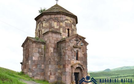 «Աղվանական հուշարձաններ» են անվանվում Կիրանց գյուղի Սբ․ Երրորդություն և Ոսկեպարի Սբ․ Աստվածածին եկեղեցիները, հատուկ նշելով նաև, որ առկա են նույն «կարգավիճակում» գտնվող այլ հուշարձաններ ևս