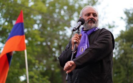 Ա′յ ստախոս, 2018-ին չես ասել, տարել մարդկանց կոտորել ես․ Բագրատ սրբազանը՝ Նիկոլ Փաշինյանին
