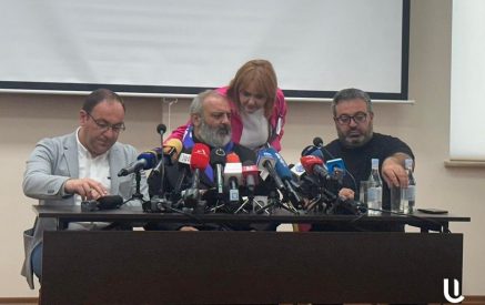 Սրբազան․ Սուրեն Պետրոսյանին շատ հարցեր ունենք՝ այս ճանապարհը միասին անցնո՞ւմ ենք, թե՞ ոչ
