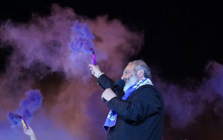 «Ճիշտը մեկն է․ էս մարդը պիտի գնա, դրանից էն կողմ էլ ճիշտ չկա»․ Բագրատ սրբազան