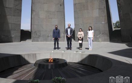 Ավստրիացի խորհրդարանականն այցելել է Ծիծեռնակաբերդի հուշահամալիր