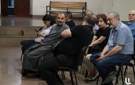 «Եթե մենք բռնենք գաղթի ճանապարհը եւ դուրս գանք Հայաստանից, երկրորդ անգամ կվտանգենք Արցախի հարցը»․ Վրթանես սրբազանը հանդիպեց արցախցիներին