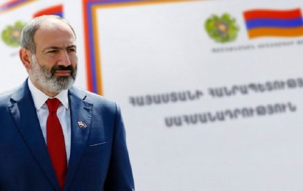 Փաշինյանը խճճվել, մնացել է ադրբեջանական մուրճի եւ հայ հասարակության ու ընդդիմության սալի արանքում. «Հայացք Երևանից»