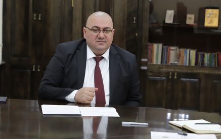 ԼՂ-ից տեղահանվածներին բնակարանային ապահովման ծրագրերից օգտվողներին աջակցելու նպատակով Շիրակի մարզպետի աշխատակազմում ստեղծվել է աշխատանքային խումբ