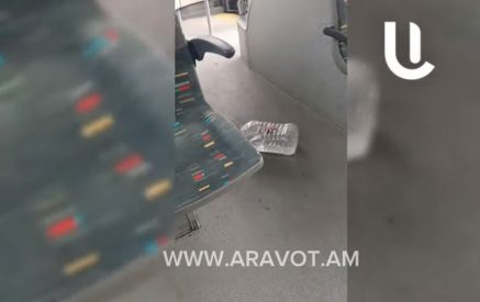 Ուղեւորի վրա ջրի տարա նետած 3-րդ համարի ավտոբուսի վարորդի գործողությունների հիման վրա քրեական վարույթ չի նախաձեռնվել