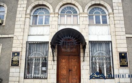 Անկախության տարիներին Արցախի պետական պատմաերկրագիտական թանգարանի ֆոնդապահոցներում և ցուցադրության մեջ ընդգրկված է եղել շուրջ 50 հազար առարկա