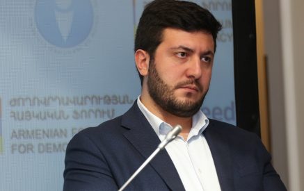 «Չի կարող բռնապետական երկրում լինել մարդու անվտանգություն, քանի որ այնտեղ պաշտպանվում է բռնապետի անվտանգությունը, ոչ թե մարդու». Արեգ Քոչինյան