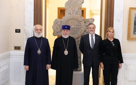 Դեսպանի հետ զրույցում Գարեգին Երկրորդն իր գնահատանքը հայտնեց Արգենտինայի իշխանություններին հայ ժողովրդին ցուցաբերվող աջակցության և զորակցության համար