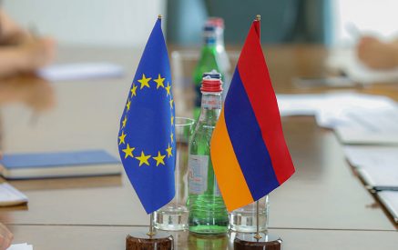 ԵՄ-ի կողմից տրամադրված 12 մլն եվրո դրամաշնորհով նախատեսվում է լուծել «Վեոլիա ջուր»  ընկերության սպասարկման գոտուց դուրս մնացած գյուղական բնակավայրերի  ջրամատակարարման և ջրահեռացման համակարգերի հարցը