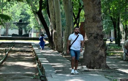 Արտառոց պատմություն՝ կարճ տաբատի պատճառով․ «Համարձակվել ես շորտիկով գաս մտնես իմ կաբինետ, ուրեմն՝ առաջին զորակոչին»․ «Ազատություն»