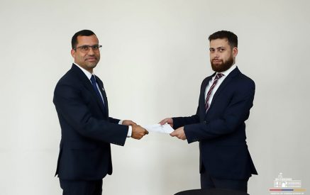Վահան Կոստանյանը բարձր է գնահատել ԱՀԿ-ի՝ Լեռնային Ղարաբաղից բռնի տեղահանված փախստականների առողջապահական կարիքների ու Հայաստանի հյուսիսային մարզերում տեղի ունեցած ջրհեղեղից տուժածների խնդիրների հասցեագրմանն ուղղված արձագանքը