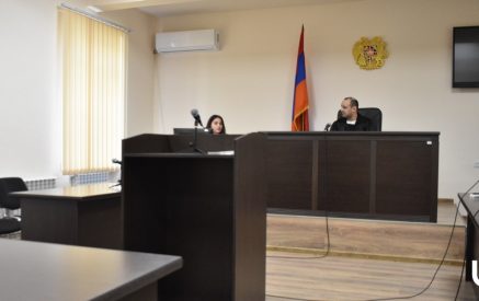 Պաշտպանության նախկին նախարար Վիգեն Սարգսյանի գործով դատական նիստը չկայացավ նիստից դատախազի ուշանալու պատճառով