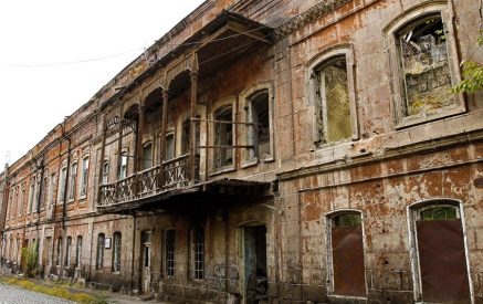 «Ինչո՞ւ են նեղսրտում գյումրեցու ուրախությունից, ի՞նչ կապ ունի «Ֆեստիվառը» «Վառեմ-մարեմի» շենքի հետ»․ Դավիթ Առուշանյան