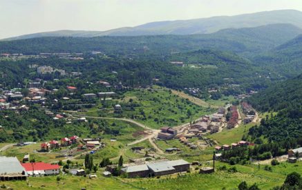 Ծաղկաձորում հողակտորները պետք է աճուրդ–վաճառքով օտարվեին, եթե կարևորությունը գնորդի անձին չտրվեր. «Հետք»