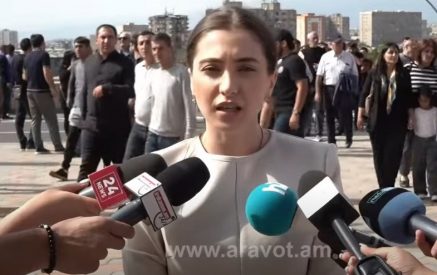 Առջեւից կանցնի ՊՊԾ պետը, որը պիտի գլուխ գովա, թե իր պարգեւատրված զենքով քանի հոգու է կարողացել կյանքից զրկել. Աննա Մկրտչյան