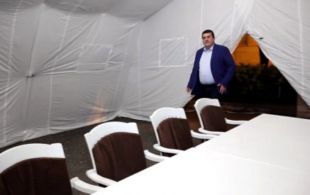 «Երբեք Արայիկ Հարությունյանի կողմից չեմ լսել, որ տեղի է ունեցել հեղաշրջում, ինչը շեփորահարում են այս իշխանությունները»․ Արթուր Խաչատրյանն՝ Ալեն Սիմոնյանին