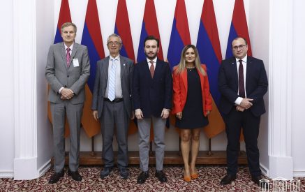 Հայկ Կոնջորյանն ու Արուսյակ Ջուլհակյանը հանդիպել են Վենետիկի հանձնաժողովի պատվիրակության անդամների հետ