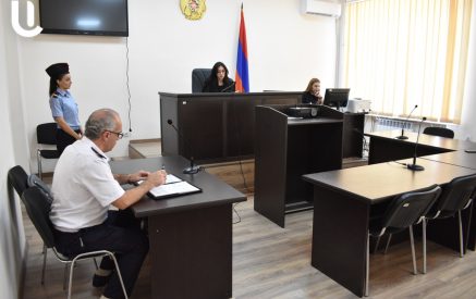 ՀԿԴ-ում Հրայր Թովմասյանի գործով դատական նիստը չկայացավ պատասխանողների ներկայացուցիչների խնդրանքով
