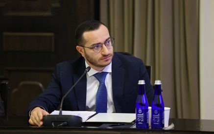 ՀՀ տարածք ռազմական նշանակության ապրանքների ներմուծումը, ինչպես նաև ՀՀ տարածքից երկակի նշանակության ապրանքների արտահանումն ու տարանցիկ փոխադրումը ենթադրում են համապատասխանաբար լիցենզիայի և թույլտվության ստացում