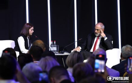 Ժողովրդավարութեան սիրոյն պէտք է հողատարա՞ծք յանձնել, յանձնուի՞լ, կամ արդեօք այդ չնաշխարհիկ «փիլիսոփայութեան» ծուղակին մէ՞ջ իյնալ․ «Հայրենիք»
