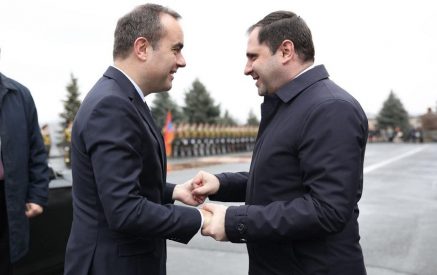 Համոզված եմ, որ պաշտպանության ոլորտում Հայաստան-Ֆրանսիա սերտ համագործակցությունը կշարունակվի. Սուրեն Պապիկյանը շնորհավորել է Ֆրանսիայի զինված ուժերի նախարարին